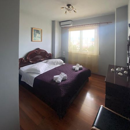 Stay The Night Shkodra Apartment City Centre Exterior photo