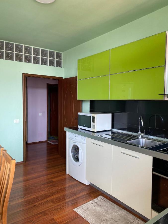 Stay The Night Shkodra Apartment City Centre Exterior photo